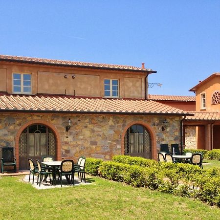 Apartments In Residence With Swimming Pool In Monteverdi Marittimo Exterior foto