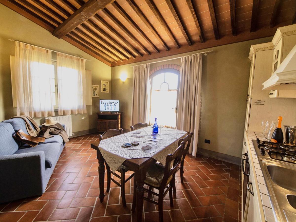 Apartments In Residence With Swimming Pool In Monteverdi Marittimo Exterior foto