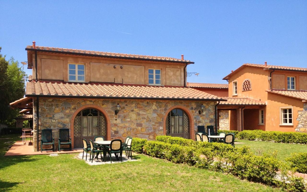 Apartments In Residence With Swimming Pool In Monteverdi Marittimo Exterior foto